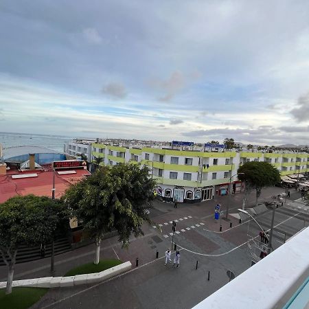 Avenida Central Corralejo Exteriér fotografie