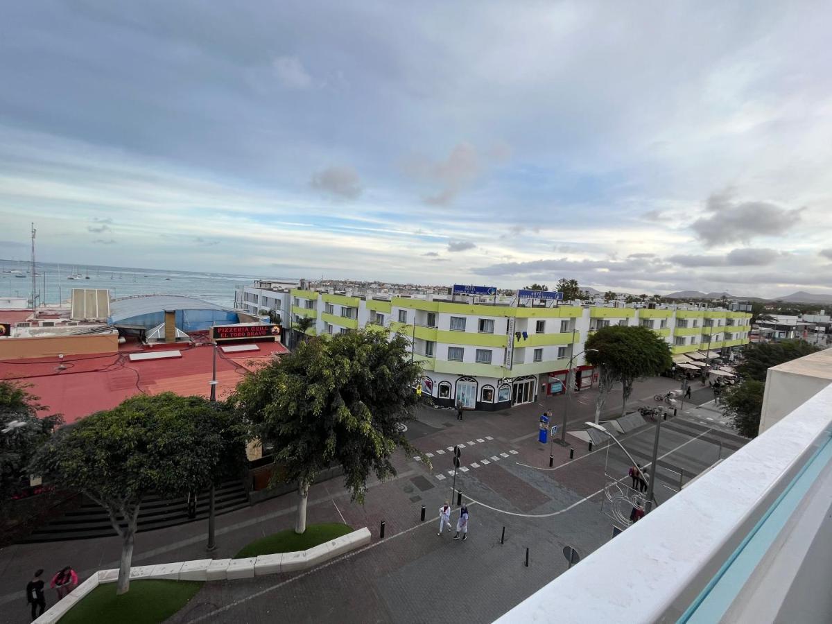 Avenida Central Corralejo Exteriér fotografie