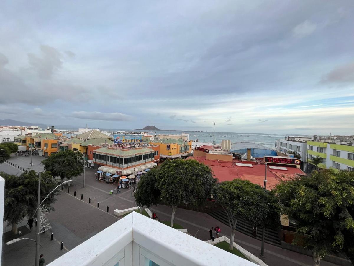 Avenida Central Corralejo Exteriér fotografie